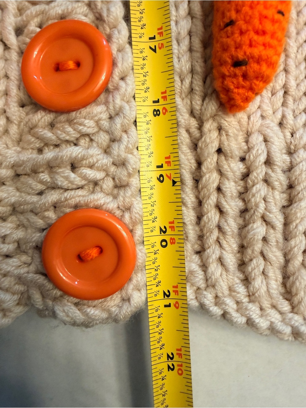 NEW Leilayca Hand Knit Women's M/L Carrot Cardigan 3D Chunky Knit Tan $300 MSRP - Picture 8 of 9